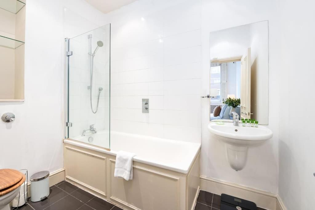 48 Redcliffe Gardens By Capital Apartment London